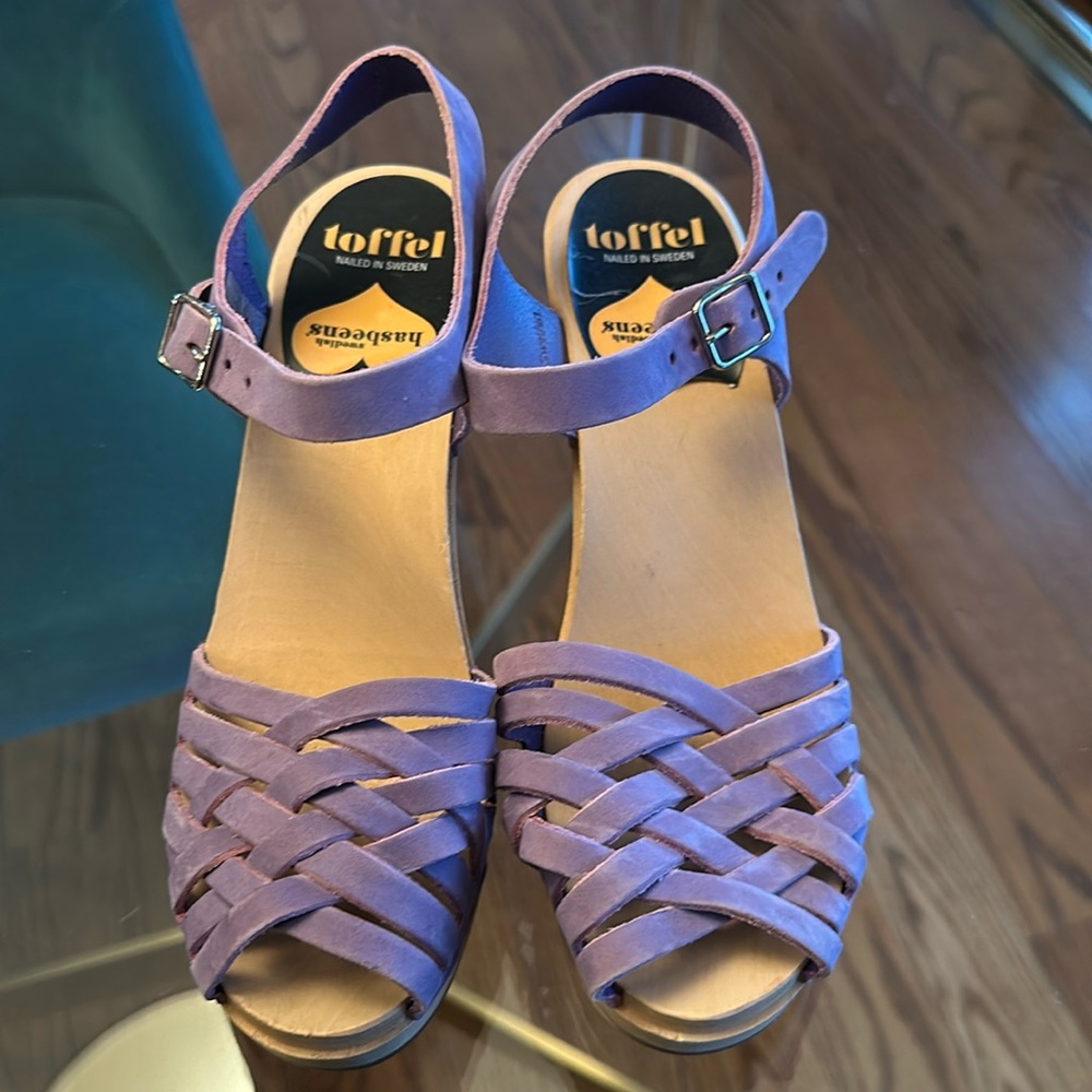 New Swedish Hasbeens Clogs, 37